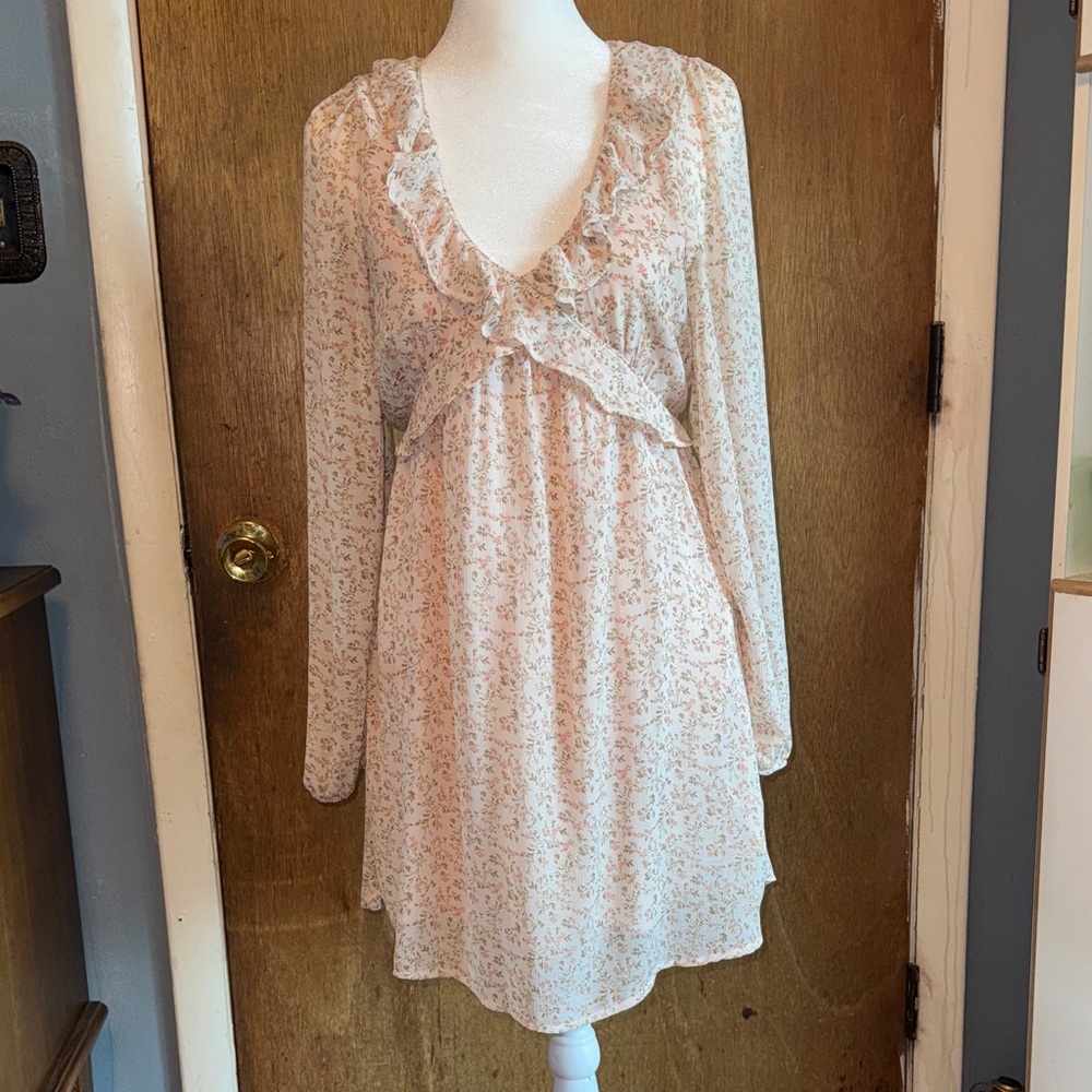 American Eagle By Payless Pink Floral Long Sleeve Dress
